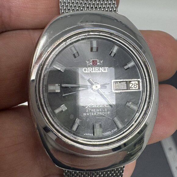 VERY RARE VINTAGE ORIENTAUTOMATIC Racer Day Date . Scratches Wear. Works